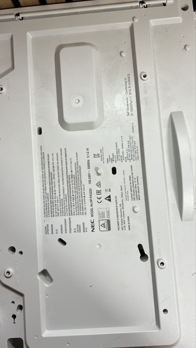 Продам Проектор NEC PA522U