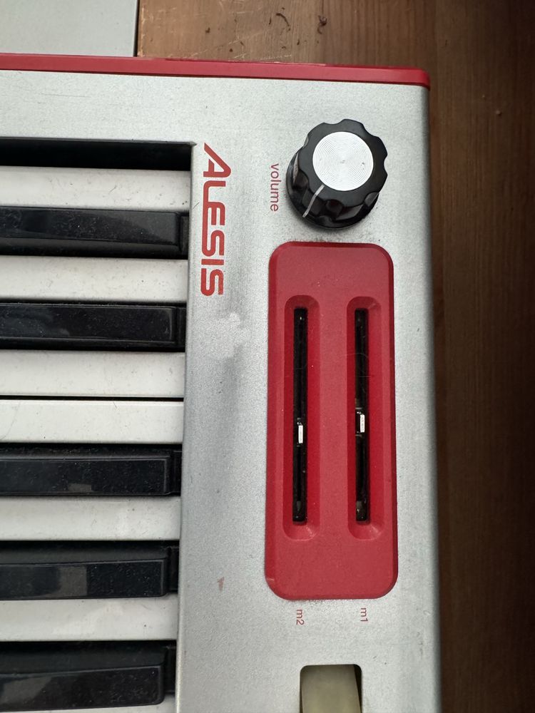 Klasyczny już syntezator Alesis Micron