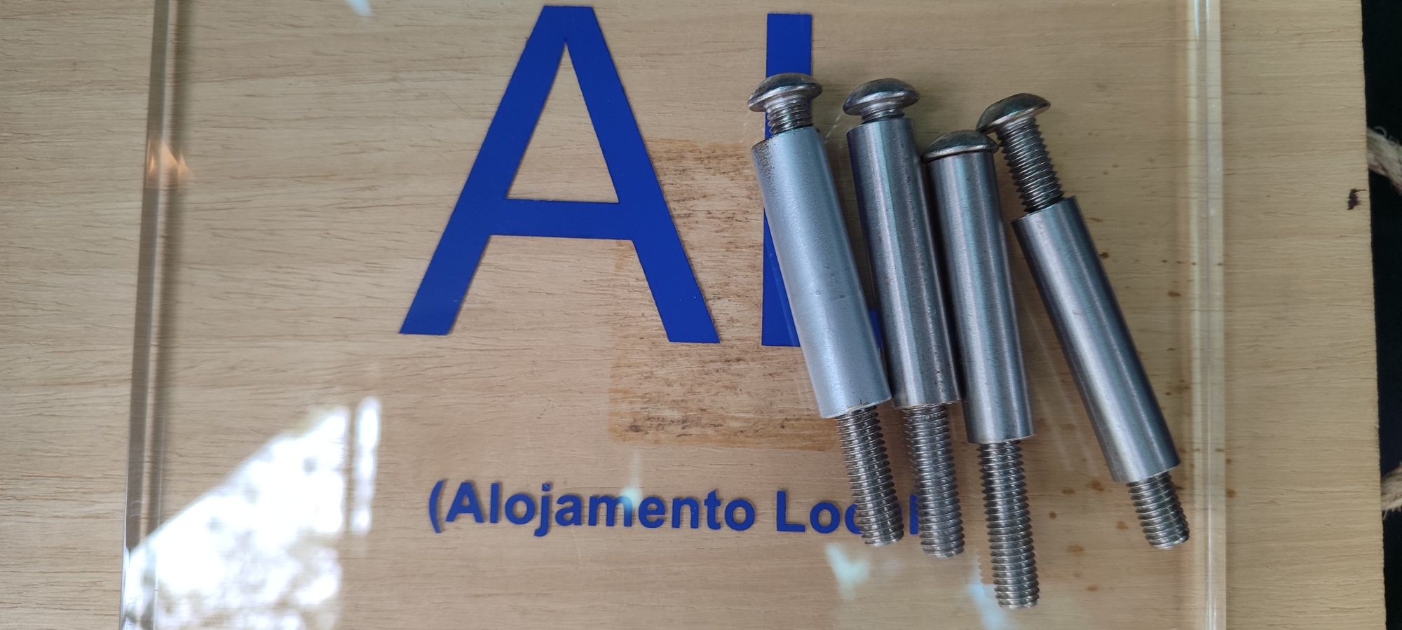 Placa AL (indicação oficial de Alojamento Local