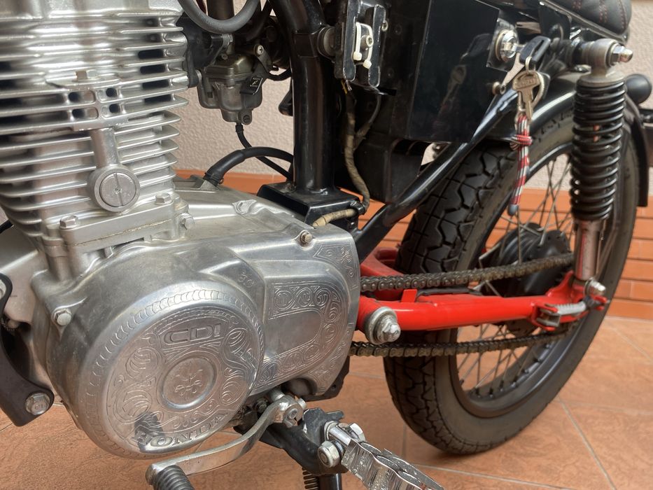 Honda cg125 - Mota impecável