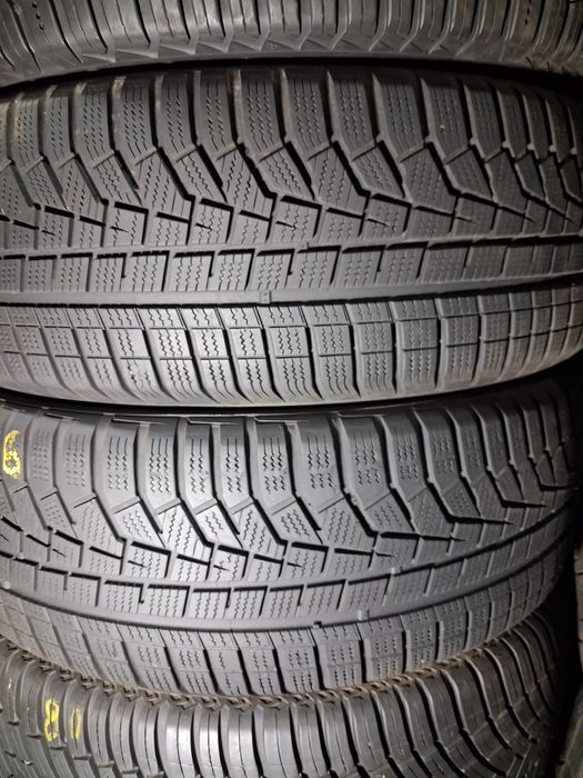 225/60 18 Hankook Icept Evo 2 шини б/у зима Комплект , Пара