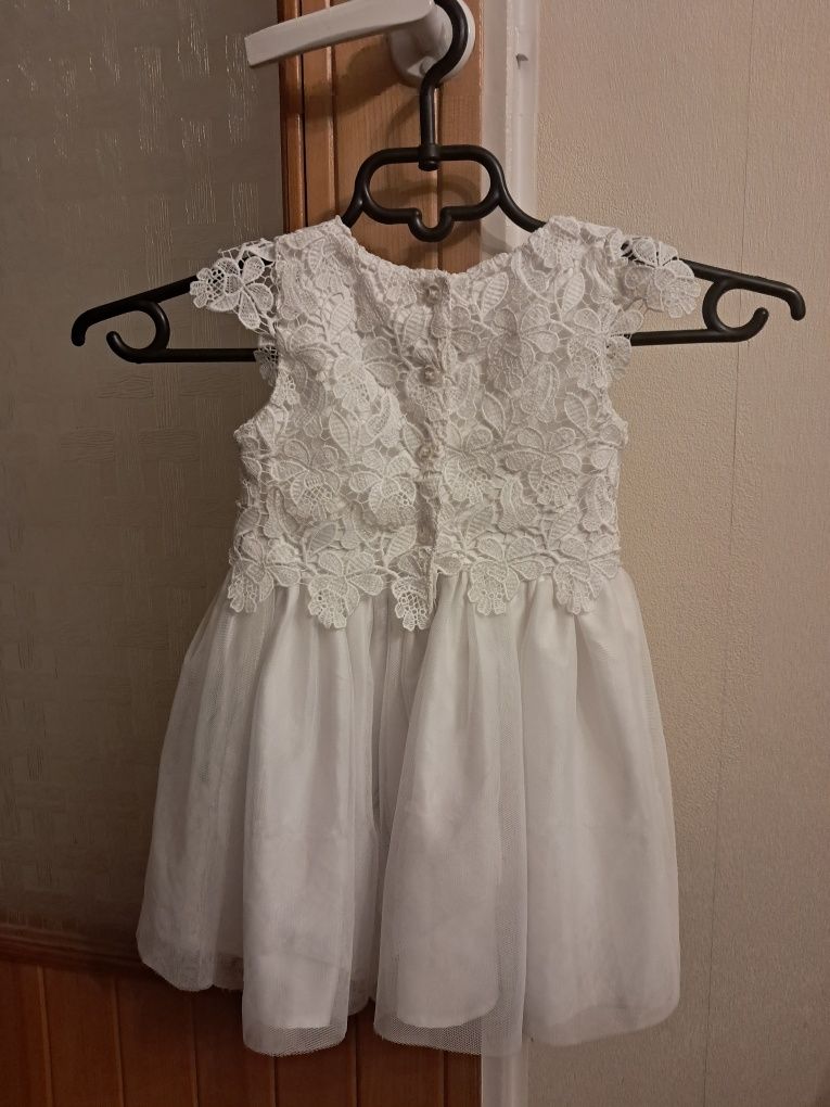 Sukienka do chrztu Primark r. 92 na 18-24 m + futerko bolerko
