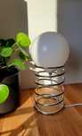 Piękna lampka stołowa stojąca designerska w stylu bauhaus minimalism