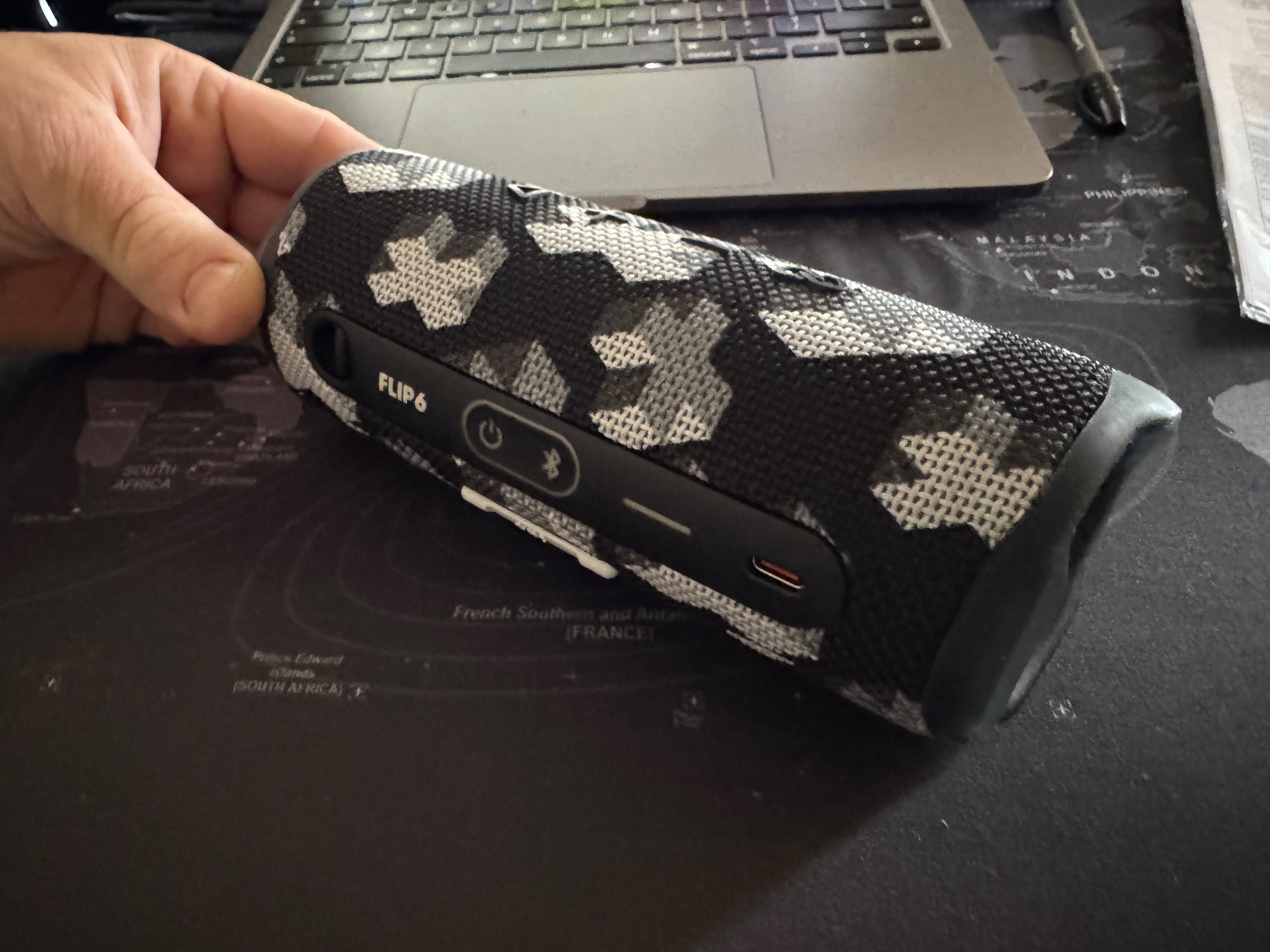Przenośny głośnik JBL Flip 6 biało-czarny 30W Martin Garrix