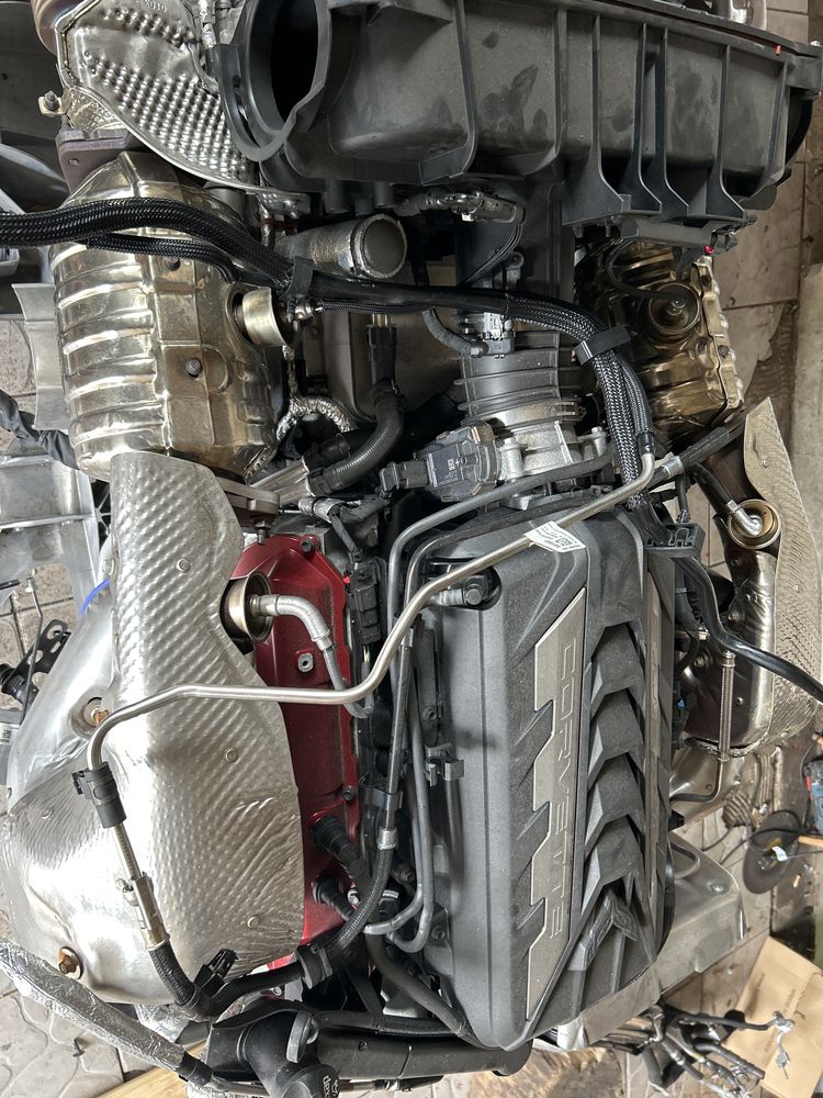 Chevrolet corvette c8 2024 silnik LT1 engine 6.2 V8 kompletny