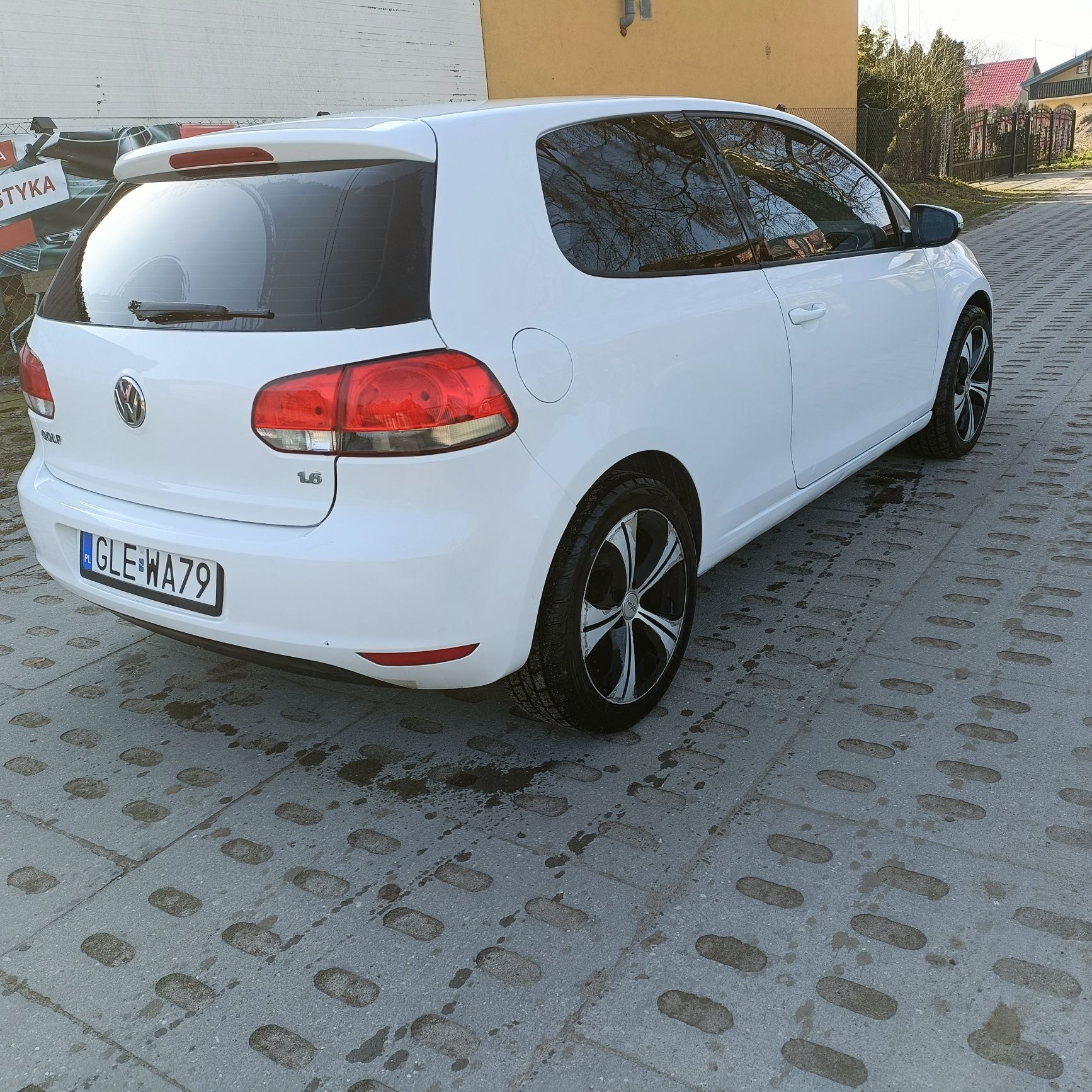 Sprzedam VW golf 1.6 benzyna