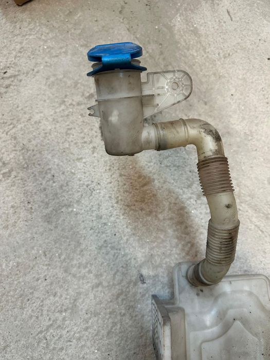Depósito água esguicho Audi a3 8p