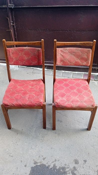 Стільці для дому.