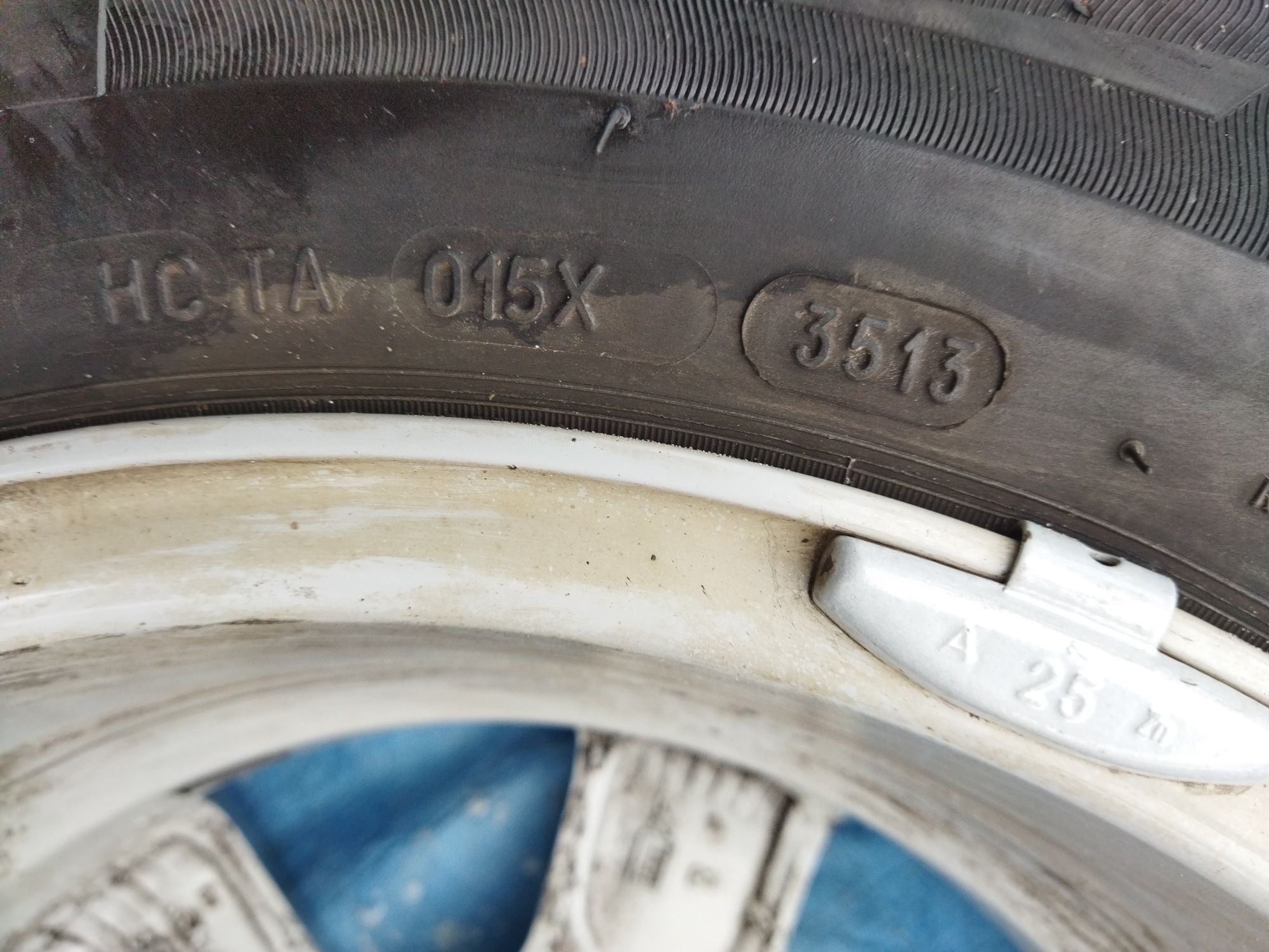 Резина з дисками для автомобіля 195/65/15r