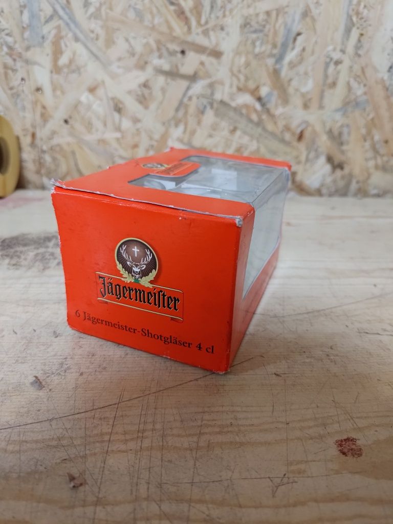 Kieliszki Jagermeister Zestaw 6 x 40 ml dla kolekcjonera mleczne szkło