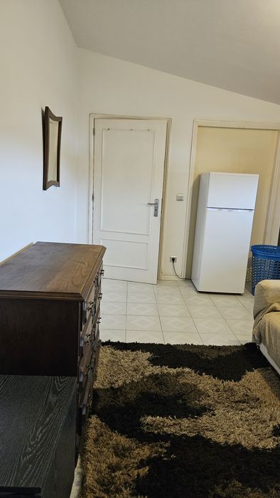 Arrendo quarto mobilado