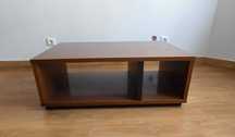 Mesa de Centro em Madeira – Moderna e Funcional - 30€