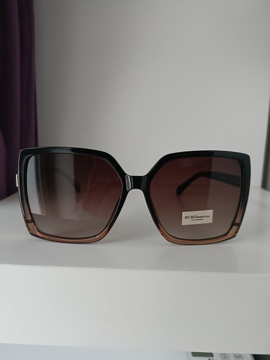 Okulary przeciwsłoneczne BCBG BG1042