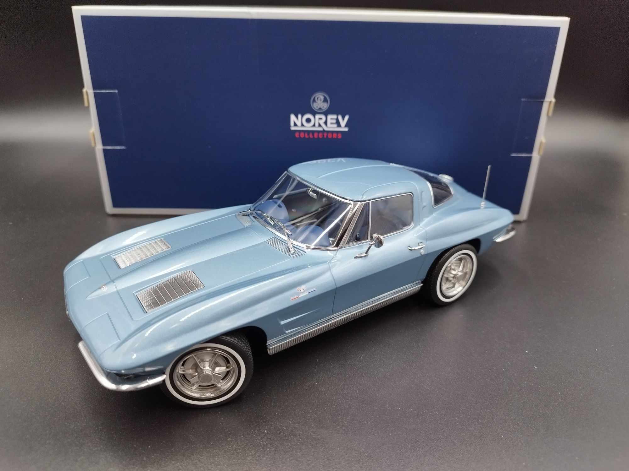 1:18 Norev 1963 Chevrolet Corvette Sting Ray Model nowy