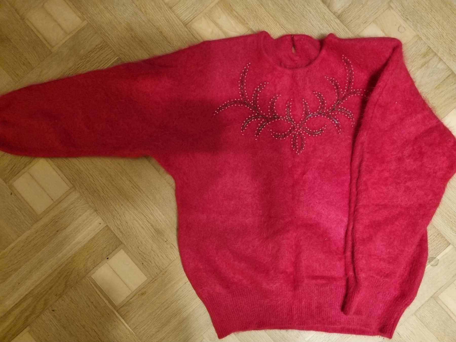 Продам женский  джемпер из ангоры р.48