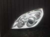 Opel Vectra C LIFT Lampa Lewy przód ksenon Xenon środek chrom