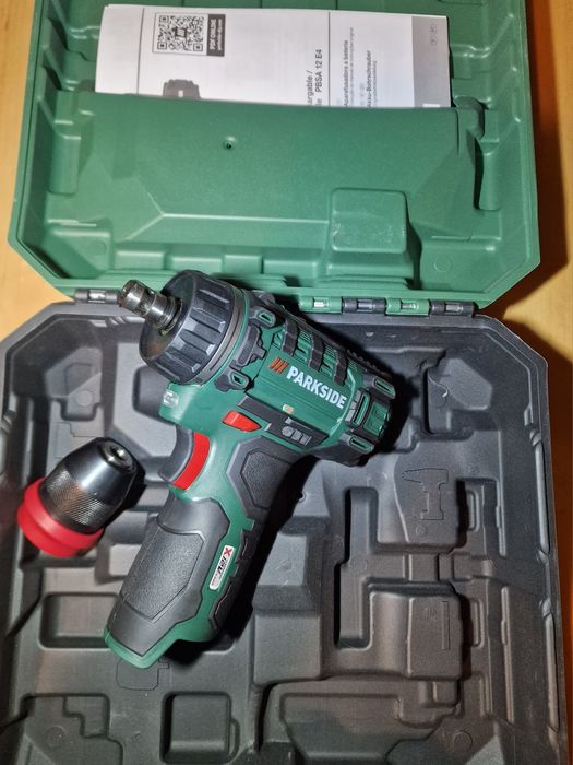 Aparafusadora ParkSide 12V - Nova em caixa