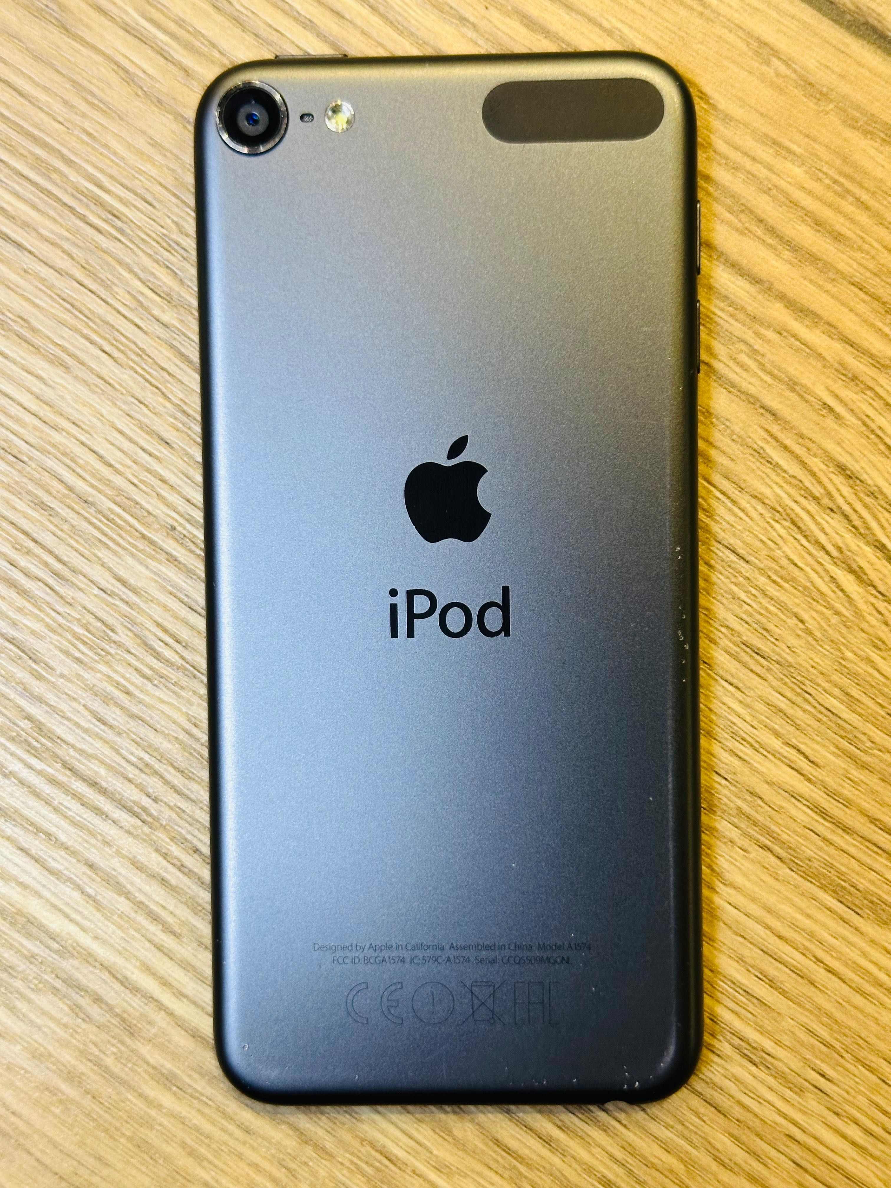 Apple iPod touch 6G 32GB grey (MKJ02FD/A)
