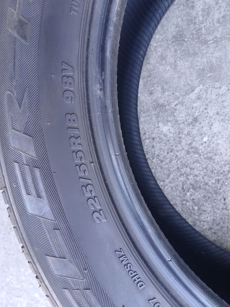 2 pneus 225 55 r18 Bridgestone