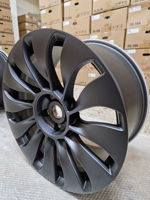 Диски одноширокие R18 W8.5 PCD5x114.3 ET40 DIA 64.1 Tesla Model3,S,X,Y