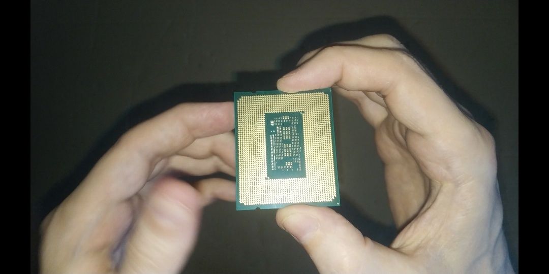 Процессор | Intel Core i7-12700F (4.9GHz, s1700) | 12 ядер | 20 поток