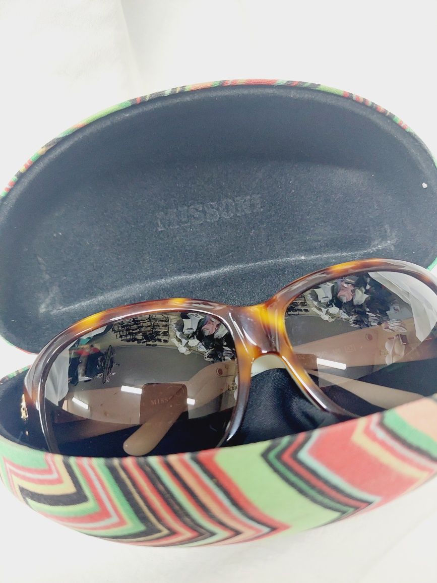 Сонцезахисні окуляри Missoni. Італія