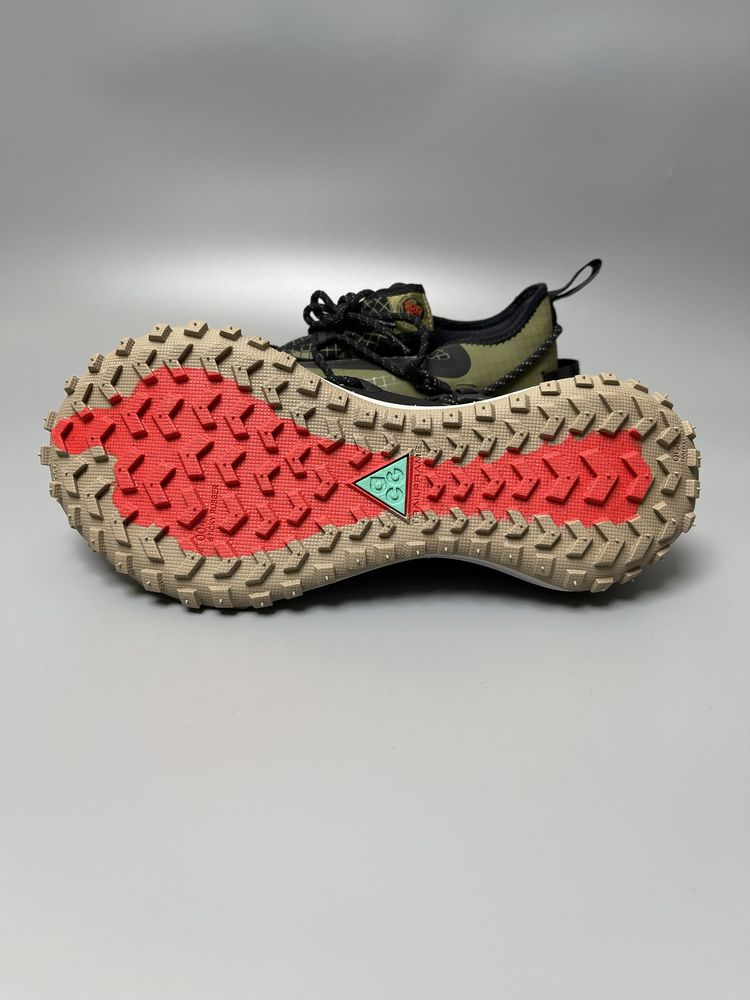 Оригинал Nike ACG Mountain Fly Low Piligrim оригинальние трекинговие