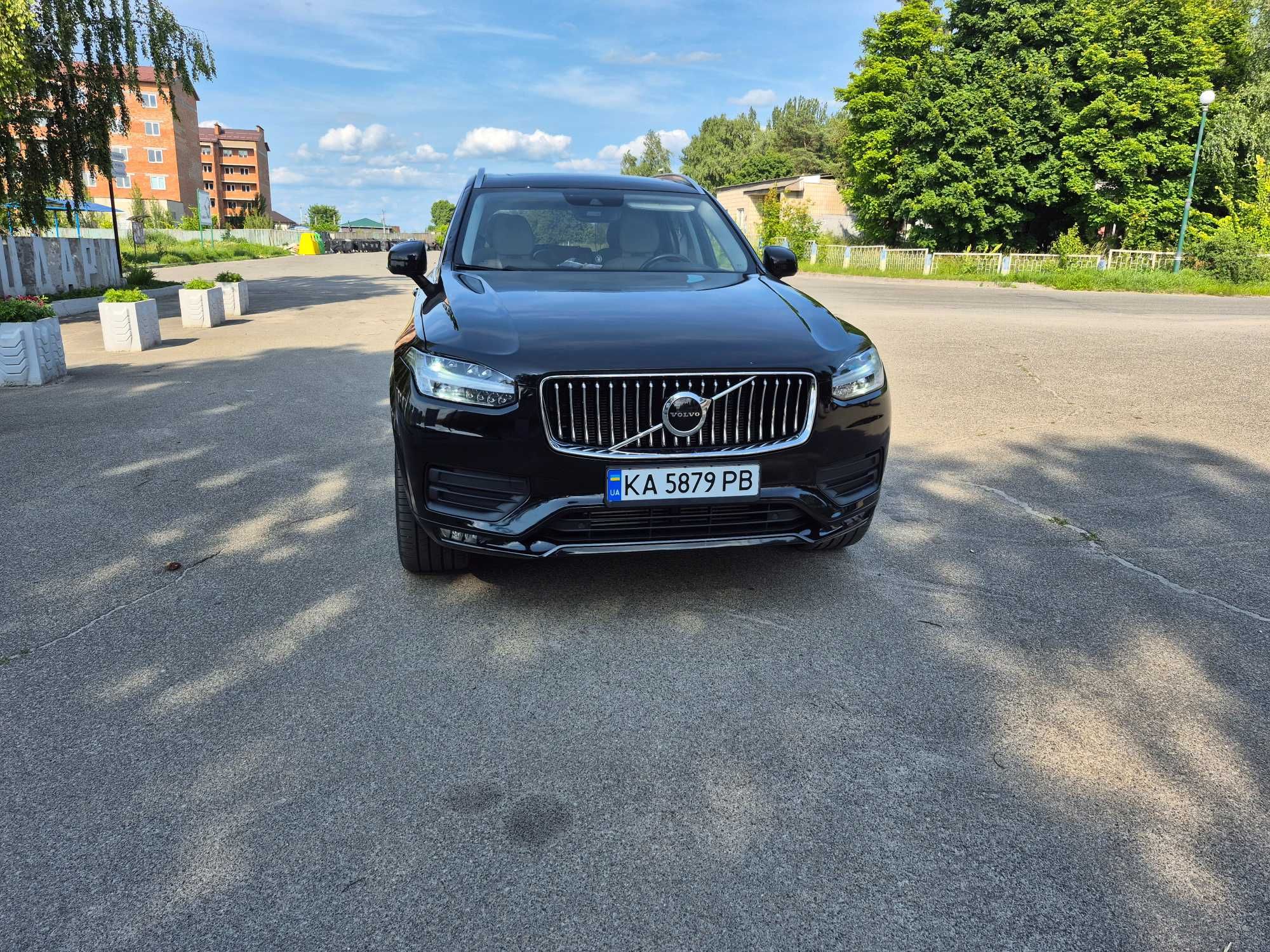 Продам Volvo xc 90 2020