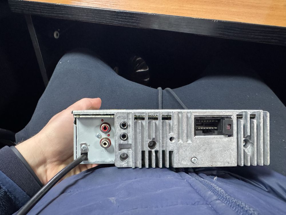 Radio samochodowe ALPINE CDE-133BT