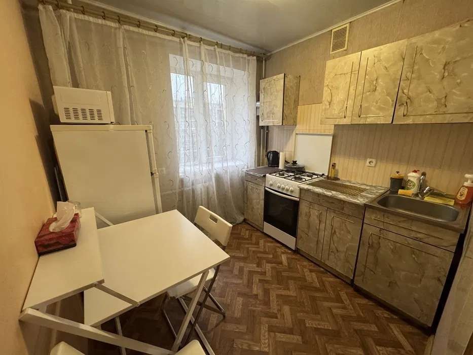 Сдам 1-но комн.кв м.23Августа,Пр.Науки.