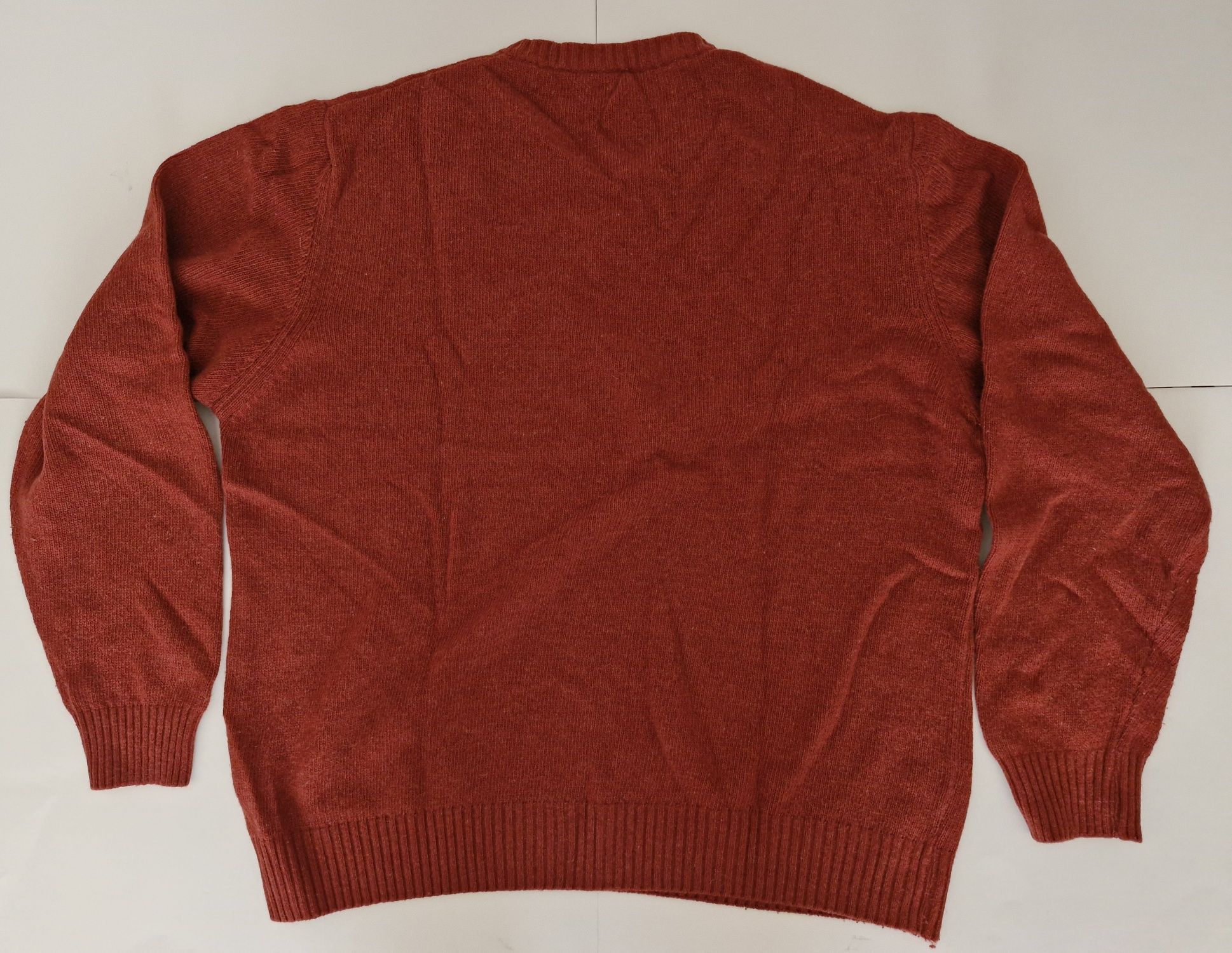 Camisola de gola em V,  de lã, Red Code