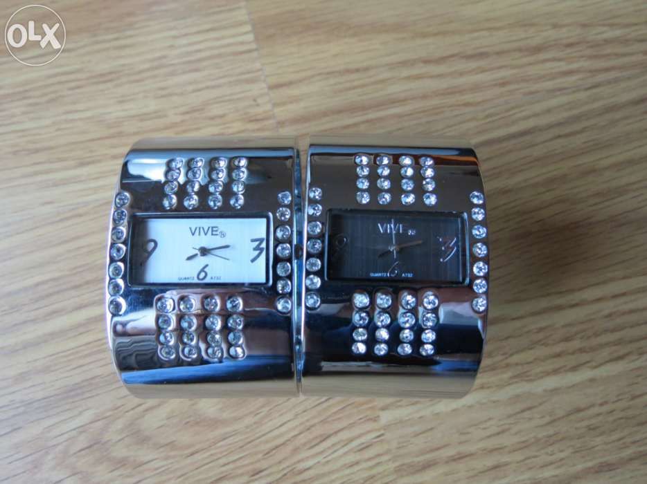 Relógio prateado pulseira - VIVE Oferta de mala à escolha