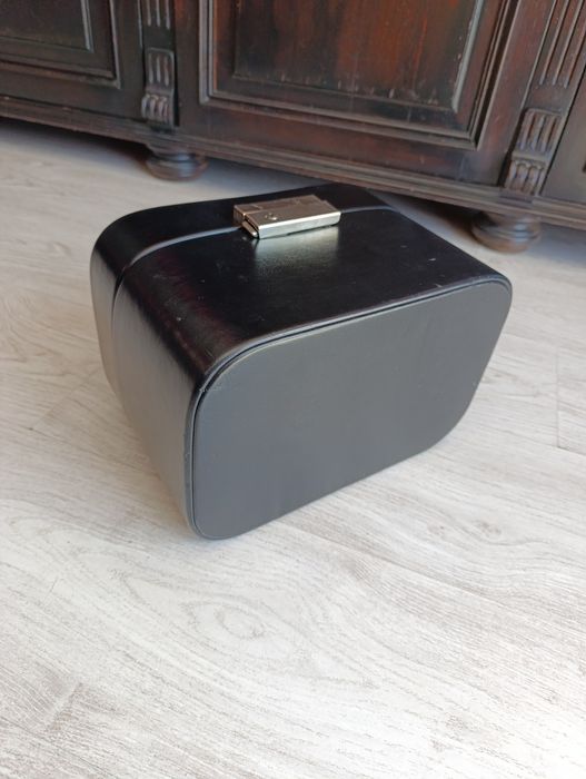 Kuferek na kosmetyki plus kluczyk