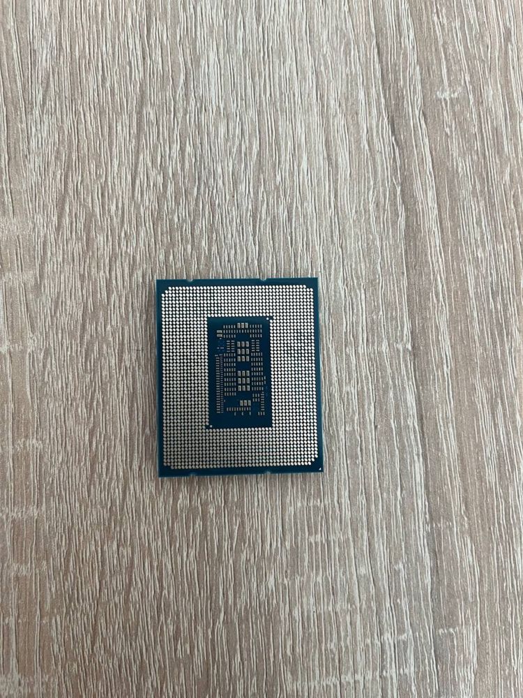 Продам процессор Intel I5 12400f tray