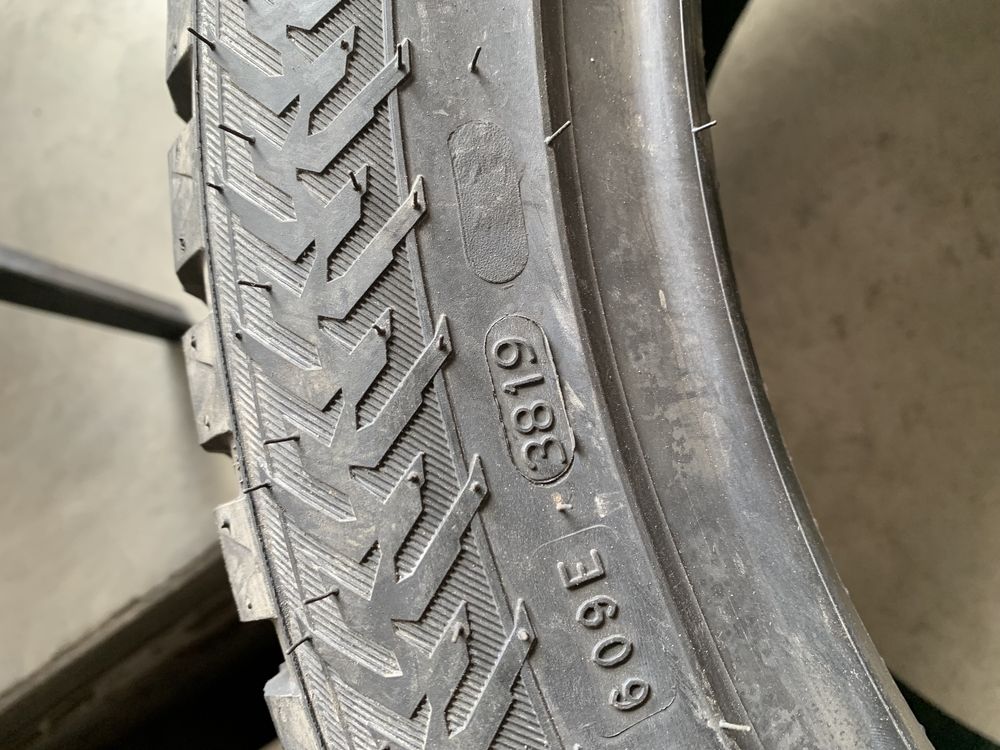 Нові різноширокі 275/40R20 і 315/35R20 Continental i Nokian шип зимові