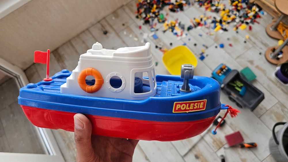 Катер іграшковий. Катер лодка игрушечная