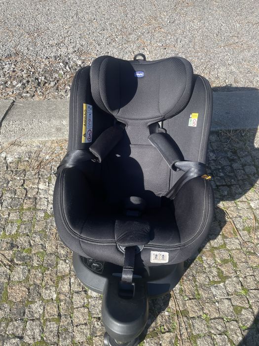 Cadeira auto isize Chicco.