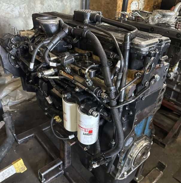 Двигун Case 310/335/New Holland T8040-50