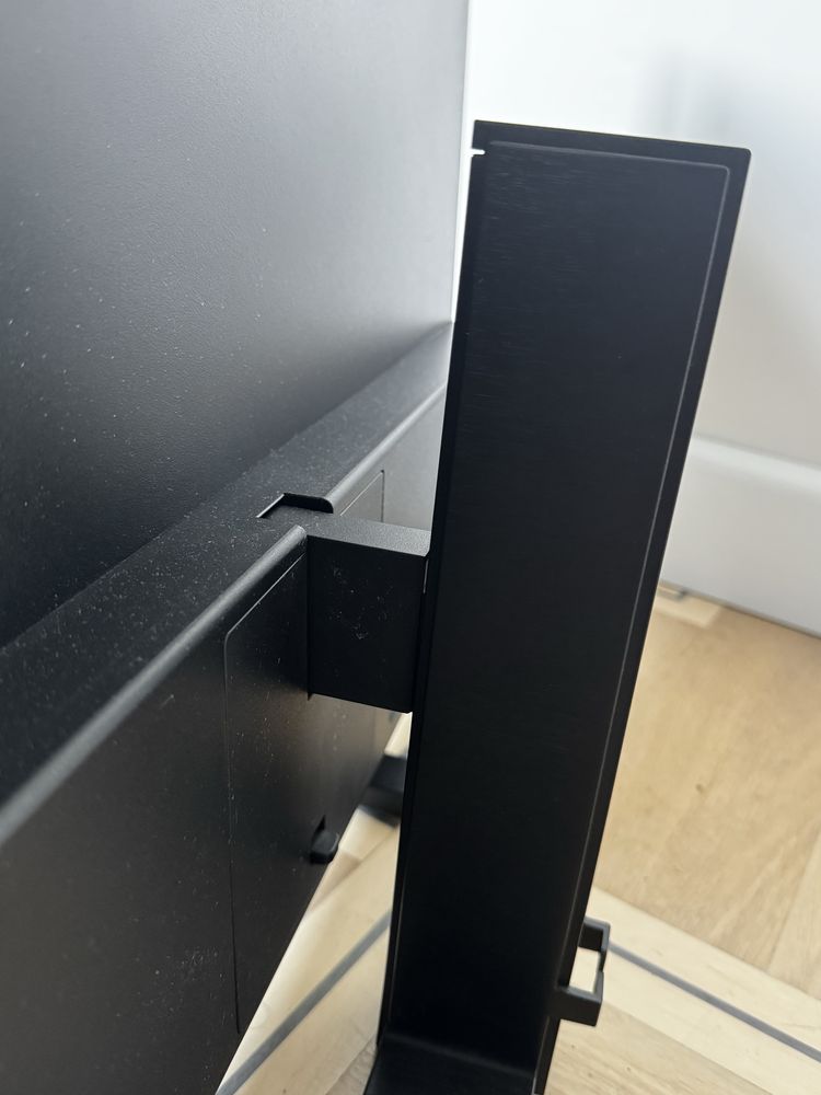 Monitor Philips 27” 4k VESA