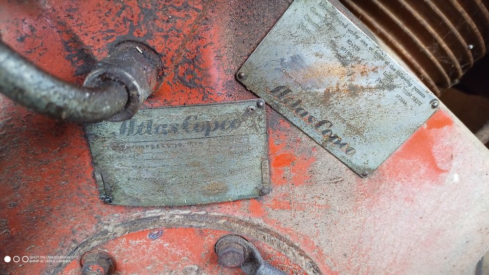Kompresor Atlas Copco sprężarka z silnikiem Deutz 4 cylindry F4L 912