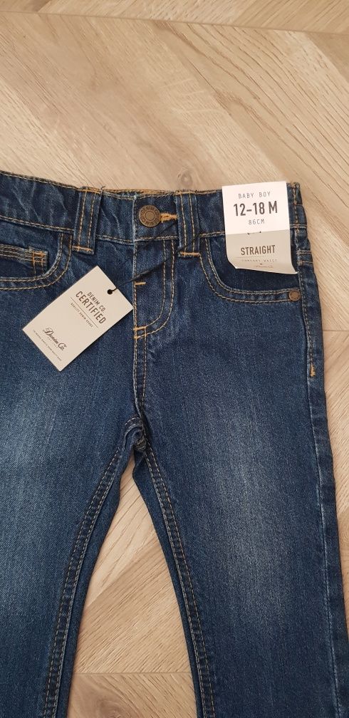 Nowe spodnie dżinsowe
