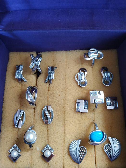 Продаю серебряные комплекты