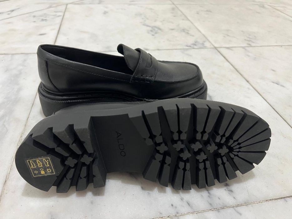 Sapatos Aldo de Meia Estação