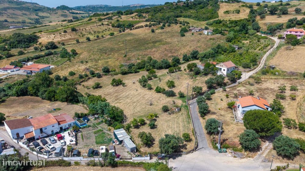 Quinta com 9320m2 em São João dos Montes (Alhandra)