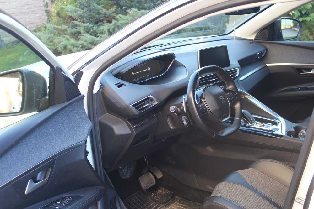 Peugeot 3008 II 1,2 Benz. 2018r. Automat Stan BDB
