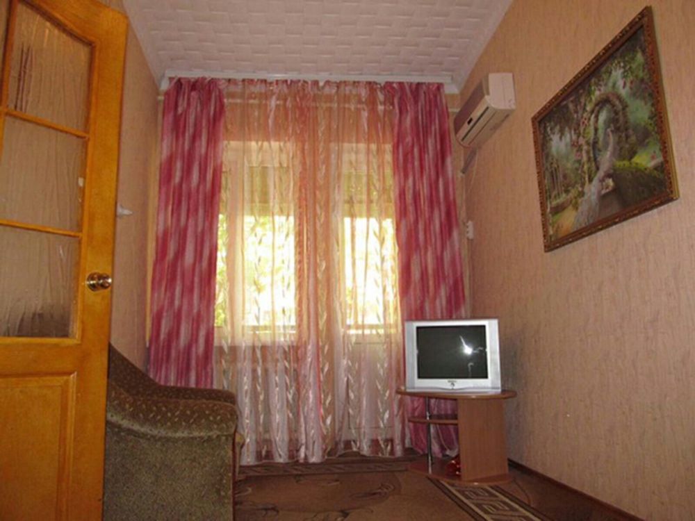 Сдам 1-комнатную на пр.Мира долгосрочно