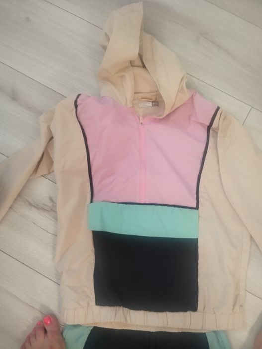 Dres dziewczynka Reserved rozmiar 152