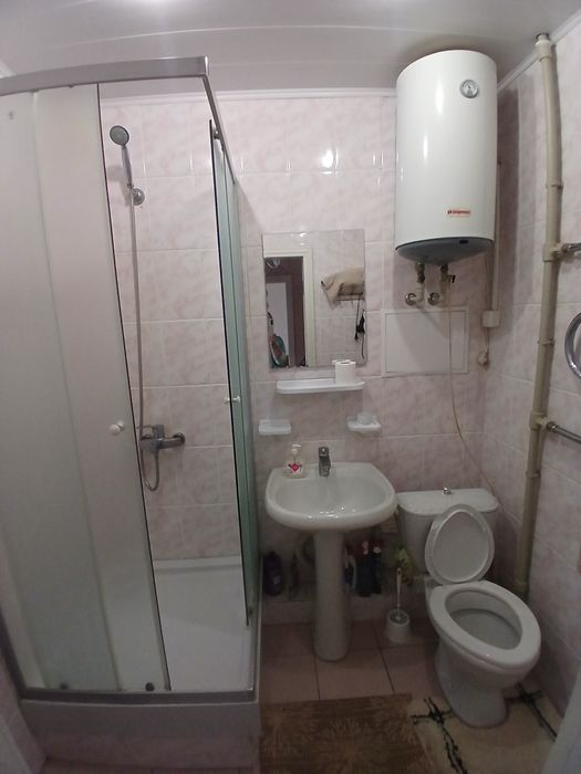 Здаю подобово   1 к. квартиру по вул. Незалежності 2, 5 поверх