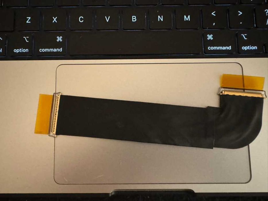 Шлейф LCD-екрану для iMac A1418 4K (2017) – 60-60 PIN