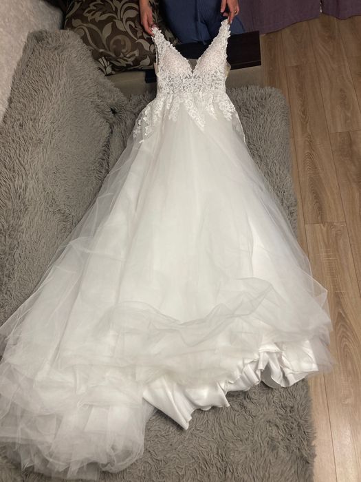 Весільна сукня нова